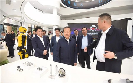 廉毅敏在杭州宣講黨的二十屆四中全會(huì)精神并調(diào)研：激發(fā)科技創(chuàng)新活力 加快發(fā)展新質(zhì)生產(chǎn)力